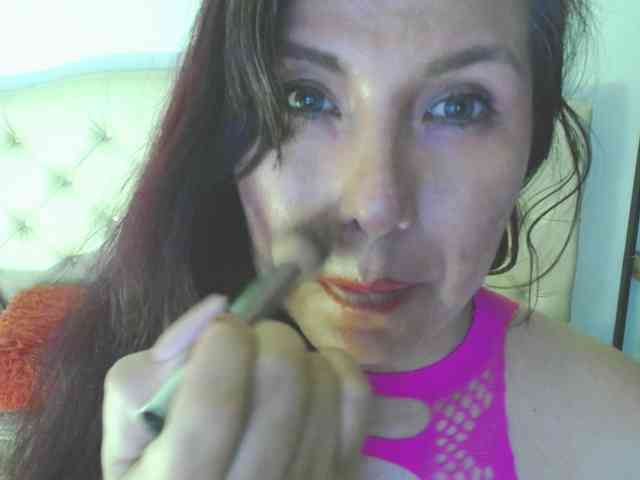Evelyn-mature19 webcam