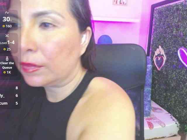 Evelyn-mature19 webcam