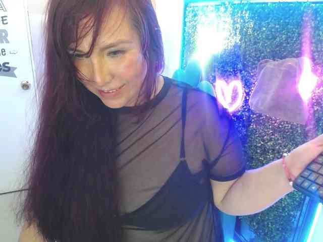 Evelyn-mature19 webcam
