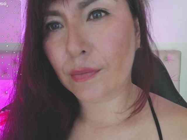 Evelyn-mature19 webcam