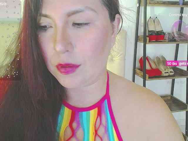 Evelyn-mature19 webcam