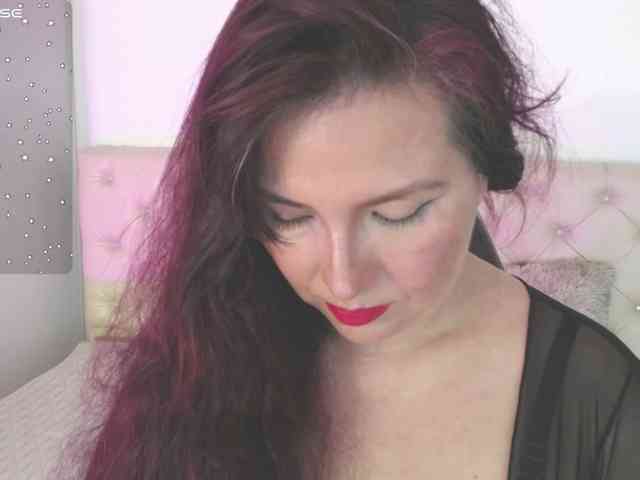 Evelyn-mature19 webcam