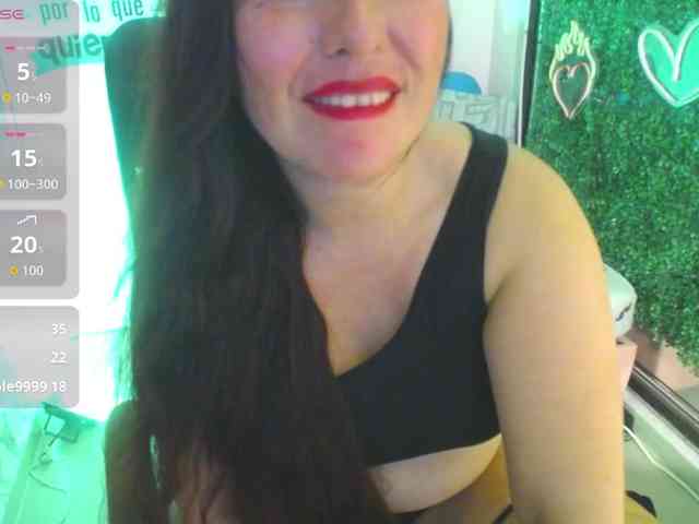 Evelyn-mature19 webcam