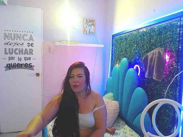 Evelyn-mature19 webcam