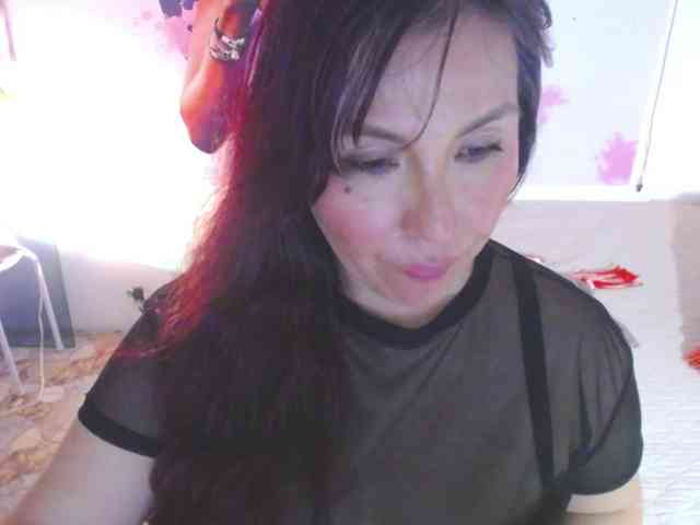 Evelyn-mature19 webcam