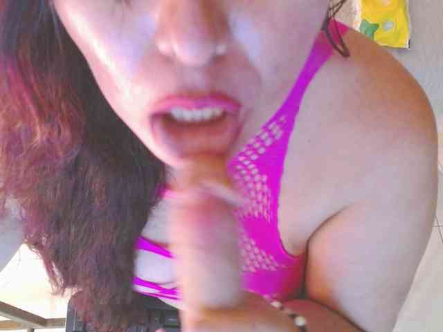 Evelyn-mature19 webcam