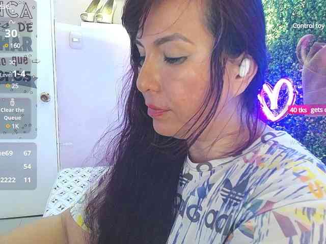 Evelyn-mature19 webcam
