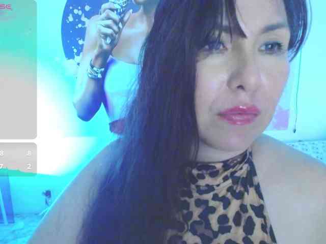Evelyn-mature19 webcam