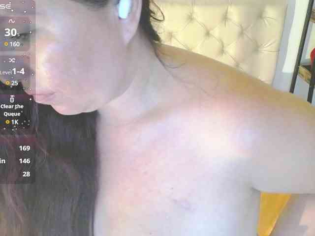 Evelyn-mature19 webcam