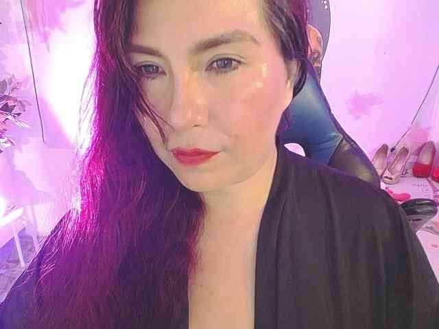 Evelyn-mature19 webcam