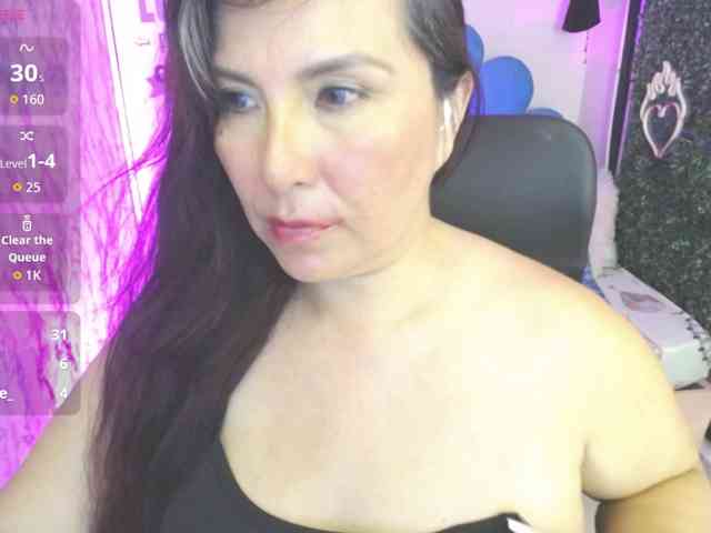 Evelyn-mature19 webcam