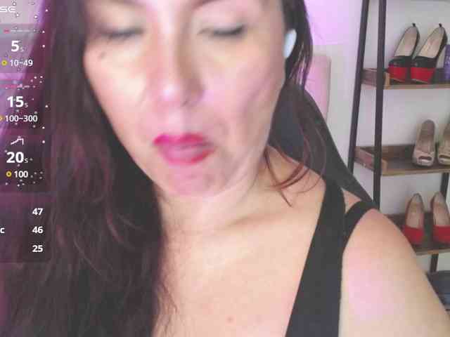 Evelyn-mature19 webcam