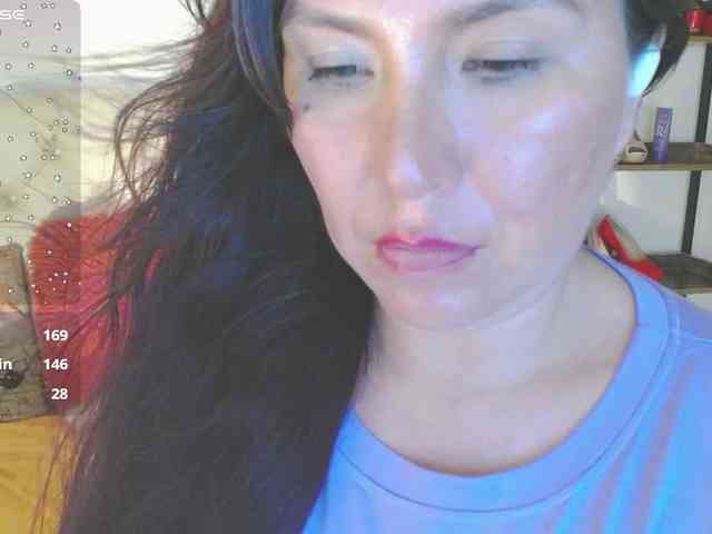 Evelyn-mature19 webcam