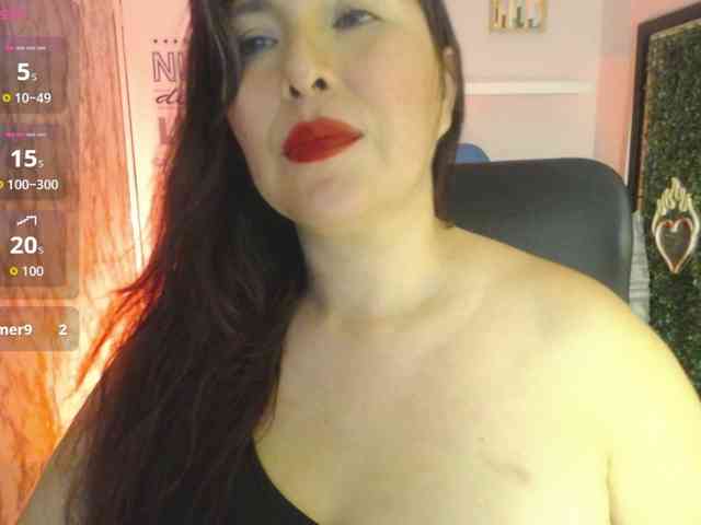 Evelyn-mature19 webcam