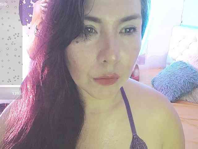 Evelyn-mature19 webcam
