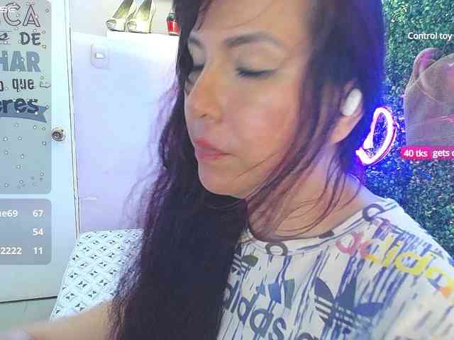 Evelyn-mature19 webcam