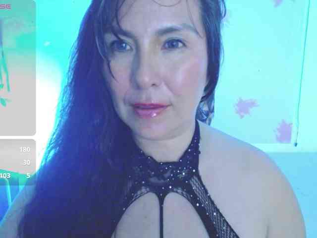 Evelyn-mature19 webcam
