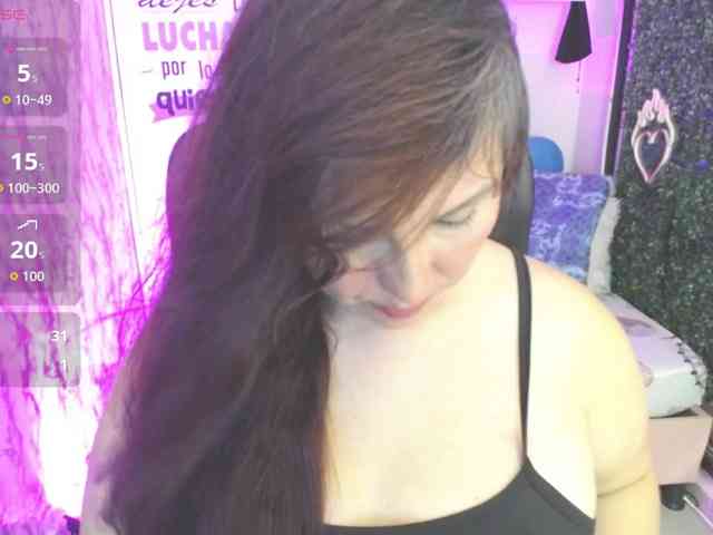 Evelyn-mature19 webcam