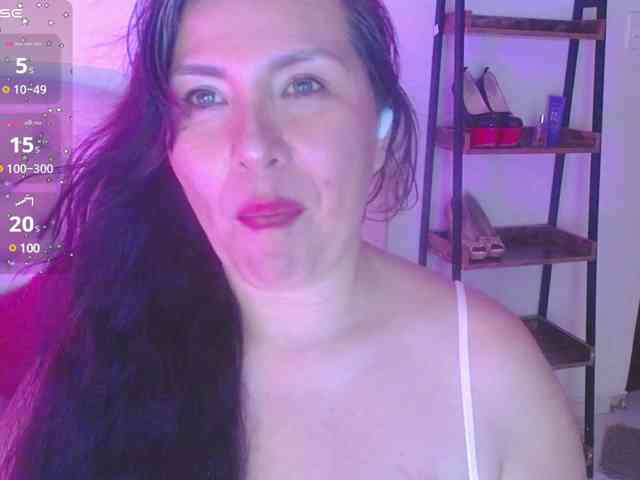 Evelyn-mature19 webcam