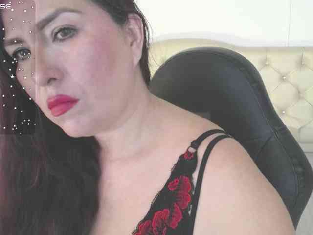 Evelyn-mature19 webcam
