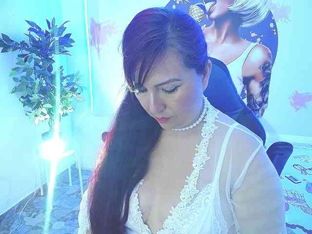 Evelyn-mature19 webcam
