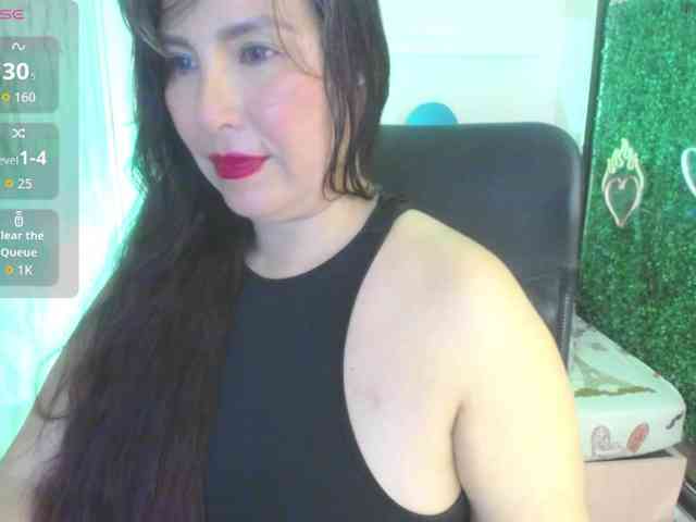 Evelyn-mature19 webcam