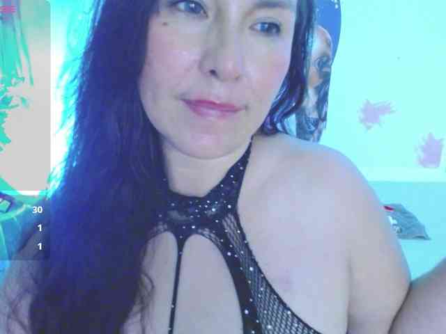 Evelyn-mature19 webcam