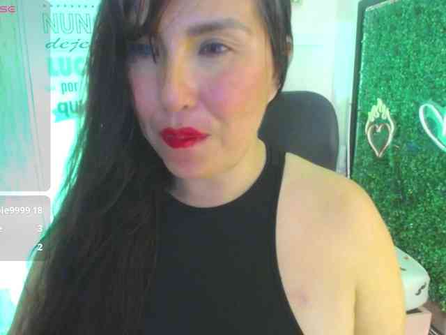 Evelyn-mature19 webcam