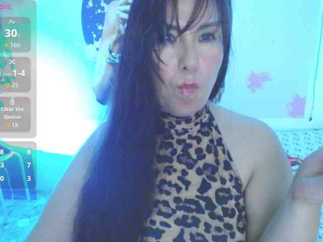 Evelyn-mature19 webcam