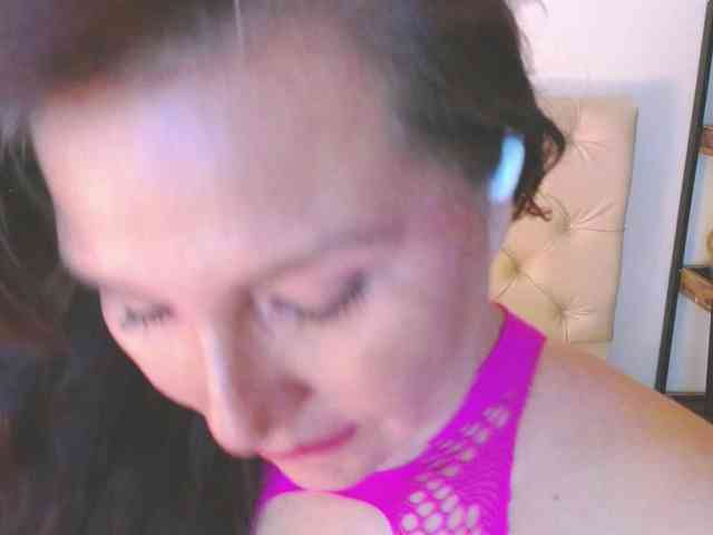 live sex show Evelyn-mature19