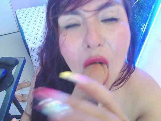 Evelyn-mature19 webcam