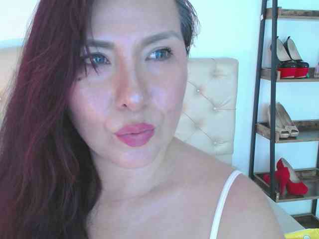 Evelyn-mature19 webcam