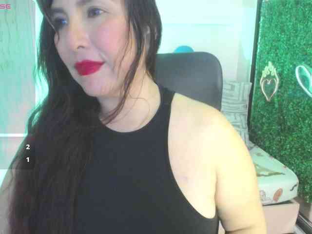 Evelyn-mature19 webcam