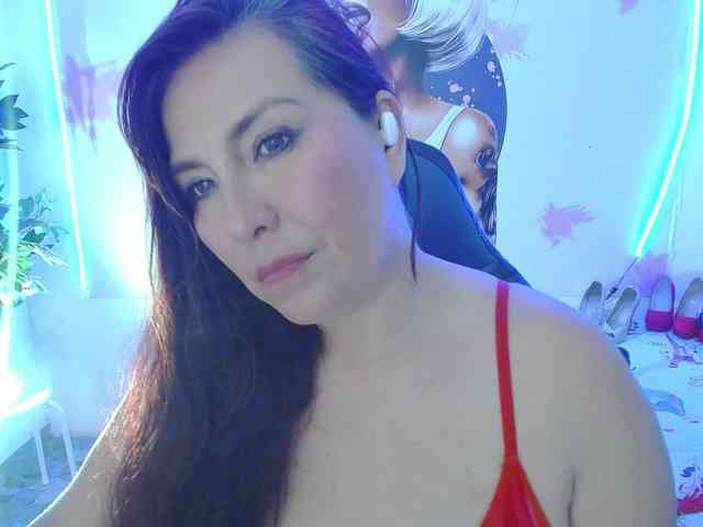 Evelyn-mature19 webcam