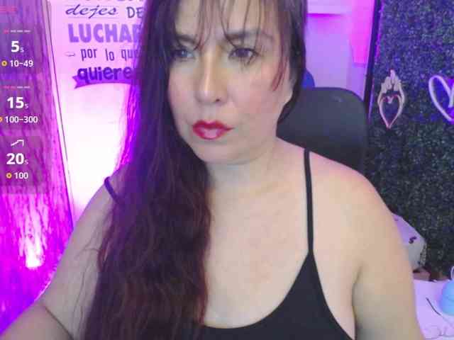 Evelyn-mature19 webcam