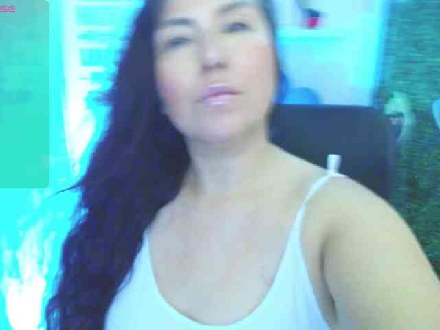 Evelyn-mature19 webcam