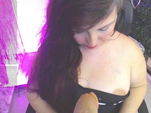 Evelyn-mature19 webcam