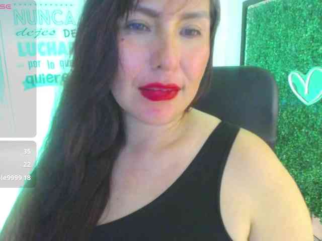 Evelyn-mature19 webcam