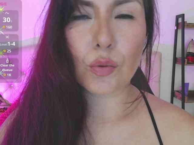 Evelyn-mature19 webcam