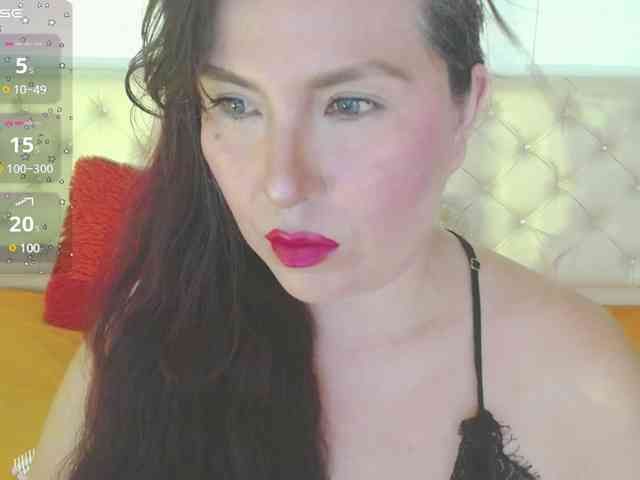 Evelyn-mature19 webcam