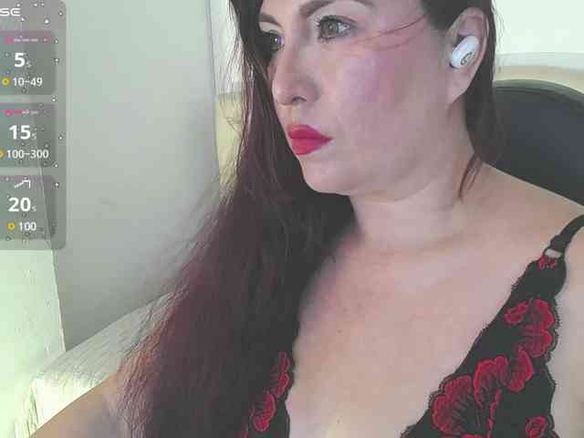 Evelyn-mature19 webcam