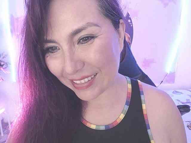 Evelyn-mature19 webcam