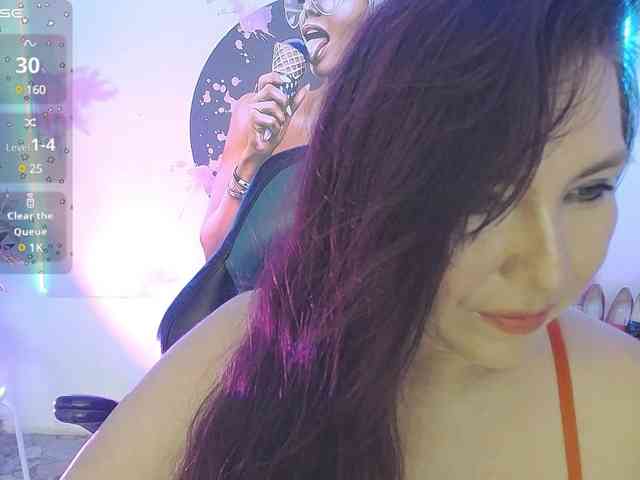 live cam bedroom Evelyn-mature19