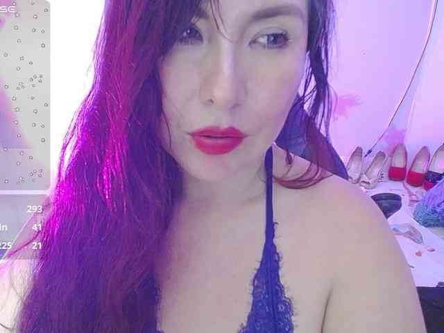 Evelyn-mature19 webcam