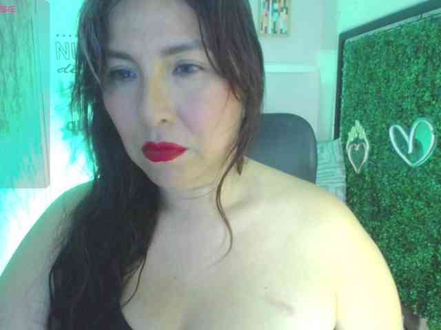 Evelyn-mature19 webcam