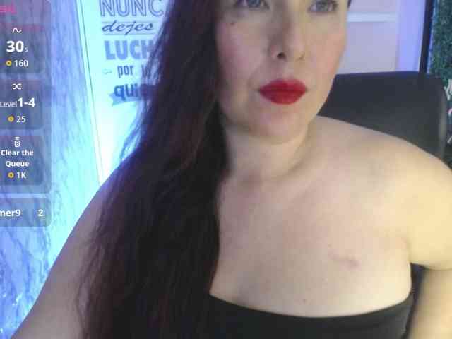 Evelyn-mature19 webcam