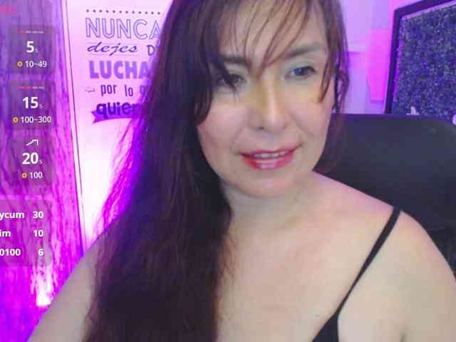 Evelyn-mature19 webcam