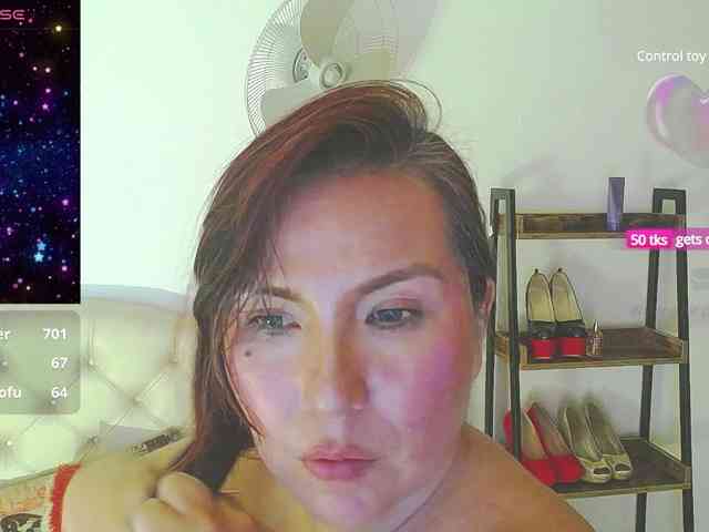 Evelyn-mature19 webcam