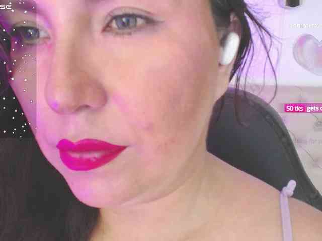 Evelyn-mature19 webcam