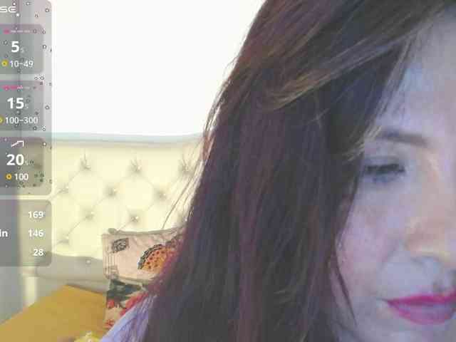 Evelyn-mature19 webcam